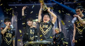 S15总决赛GEN.G战队夺冠，召唤师杯荣耀上海主场